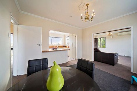 Photo of property in 301 High Street, Eltham, 4322
