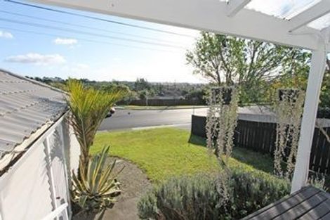 Photo of property in 43b Moire Road, Massey, Auckland, 0614