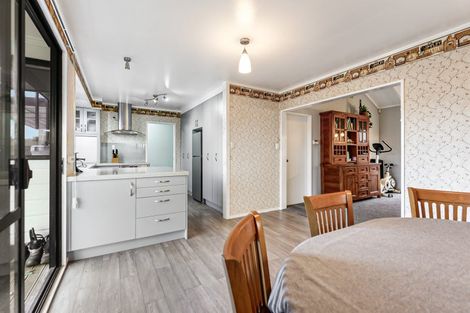 Photo of property in 77 Endeavour Avenue, Flagstaff, Hamilton, 3210