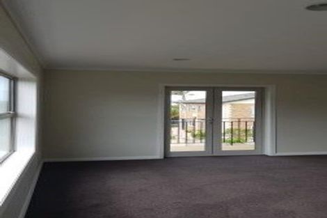 Photo of property in 6 Mansion Court, West Harbour, Auckland, 0618