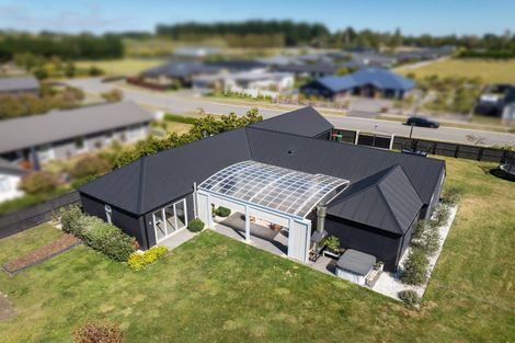 Photo of property in 10 Silver Peaks Drive, West Melton, 7618