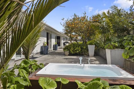 Photo of property in 14d Chilman Street, Strandon, New Plymouth, 4312