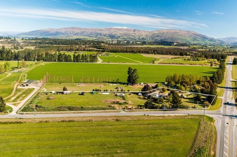 Photo of property in 654 Lake Hawea-albert Town Road, Albert Town, Wanaka, 9382