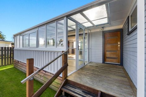 Photo of property in 53b Springs Road, Parakai, 0830