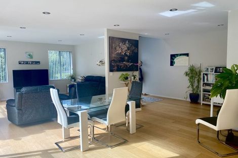 Photo of property in 666b Beach Road, Browns Bay, Auckland, 0630