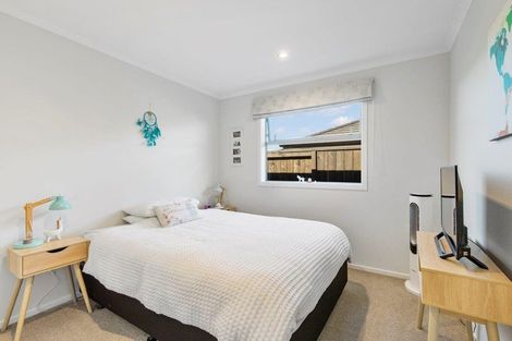 Photo of property in 55 Harding Drive, Papamoa Beach, Papamoa, 3118