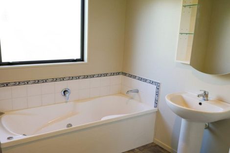 Photo of property in 1 Hillview Place, Amberley, 7410