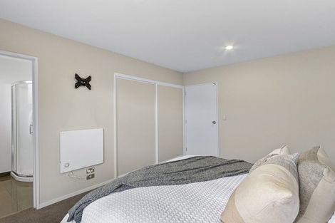 Photo of property in 16a Truman Road, Bryndwr, Christchurch, 8053