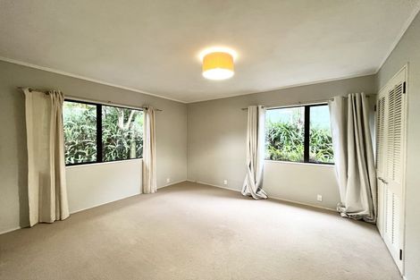 Photo of property in 43 Rosecamp Road, Beach Haven, Auckland, 0626