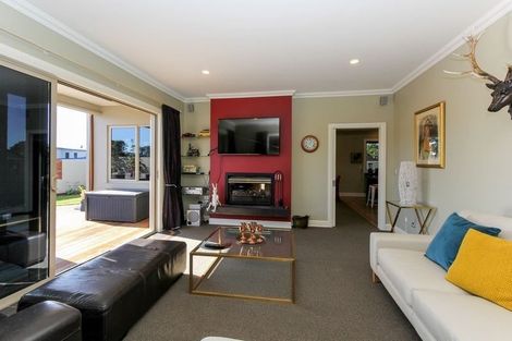 Photo of property in 14 Parkvue Drive, Bell Block, New Plymouth, 4312