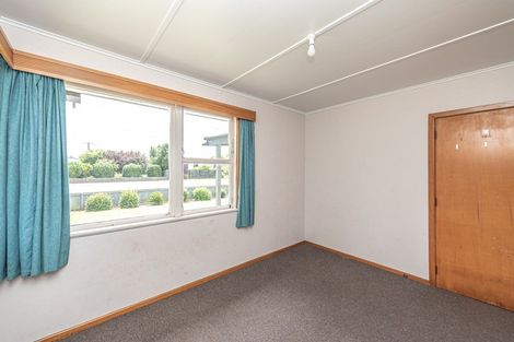 Photo of property in 19 Hussey Street, Waverley, 4510