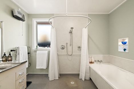 Photo of property in 1 Exmouth Street, Abbotsford, Dunedin, 9018