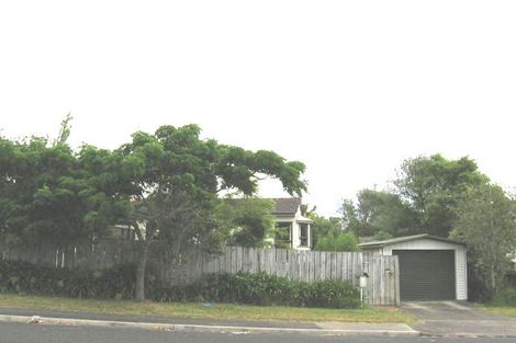 Photo of property in 72 Lynn Road, Bayview, Auckland, 0629