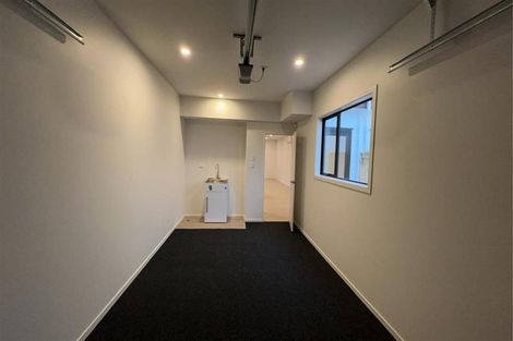 Photo of property in 17 Aramata Road, Papakura, 2110