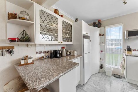 Photo of property in 3 Rimu Street, Levin, 5510