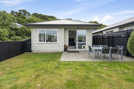 Photo of property in 15 Monowai Road, Johnsonville, Wellington, 6037