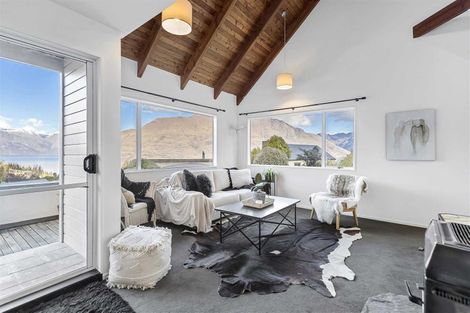 Photo of property in 17 Arawata Terrace, Fernhill, Queenstown, 9300