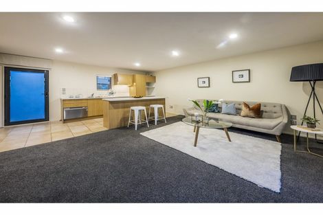 Photo of property in 5n Dryden Place, Mount Wellington, Auckland, 1051