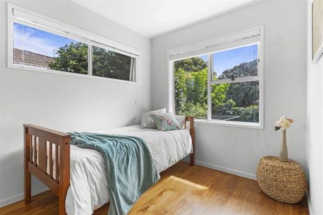 Photo of property in 1/23 Liston Crescent, Cockle Bay, Auckland, 2014