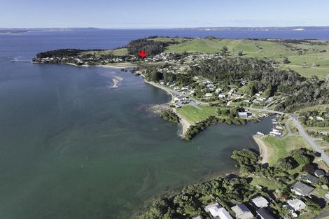 Photo of property in 106 Komiti Road, Tinopai, Matakohe, 0593