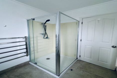 Photo of property in 101 Stanley Road, Glenfield, Auckland, 0629