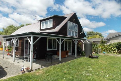 Photo of property in 32 Pioneer Highway, Awapuni, Palmerston North, 4412