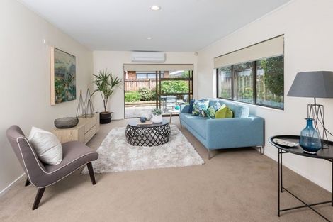 Photo of property in 2/11 Golfland Drive, Golflands, Auckland, 2013