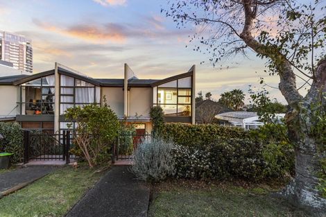 Photo of property in 4/16 Huron Street, Takapuna, Auckland, 0622