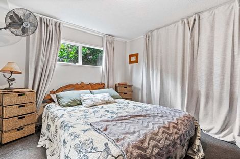 Photo of property in 45 John Dee Crescent, Red Beach, 0932