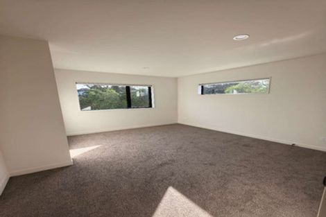 Photo of property in 17a Midgley Road, West Harbour, Auckland, 0618