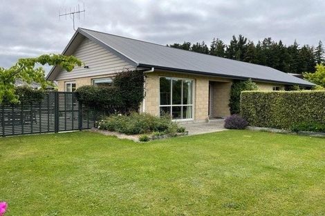 Photo of property in 17 Perrow Street, Wanaka, 9305