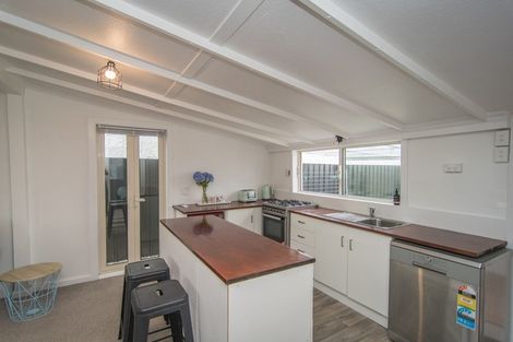 Photo of property in 31 Oxford Street, West End, Timaru, 7910