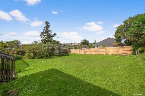 Photo of property in 7 Tamahere Drive, Glenfield, Auckland, 0629