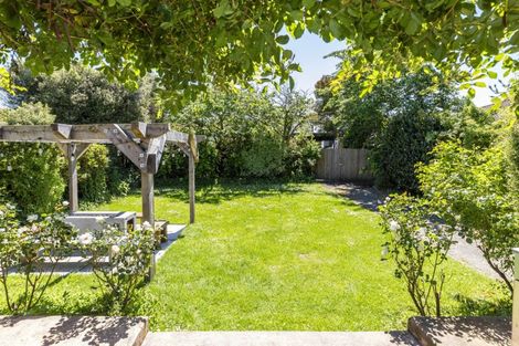 Photo of property in 31 Office Road, Merivale, Christchurch, 8014