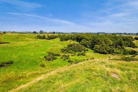 Photo of property in 955 Opua Road, Opunake, 4681