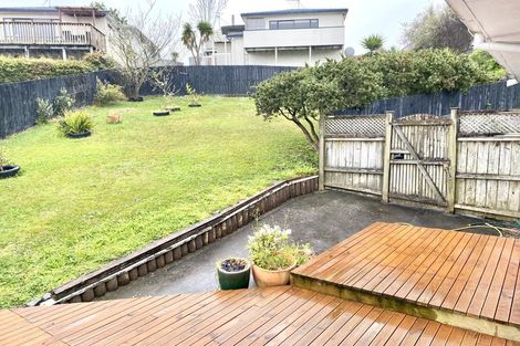 Photo of property in 1/5 Erica Road, Sunnynook, Auckland, 0620
