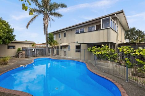 Photo of property in 102 Freyberg Avenue, Tamatea, Napier, 4112