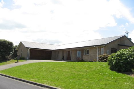 Photo of property in 18 Merlot Heights, Huapai, Kumeu, 0810