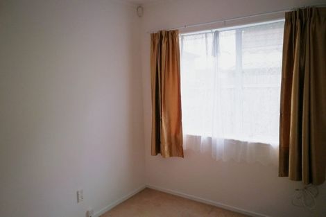 Photo of property in 2/20 Steeple Rise, Pakuranga, Auckland, 2010