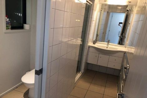 Photo of property in Arno Apartment, 7/8 Mckerrow Place, Sunshine Bay, Queenstown, 9300