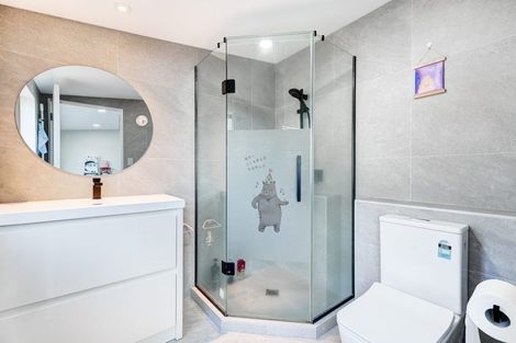 Photo of property in 5 Kearns Drive, Hobsonville, Auckland, 0616