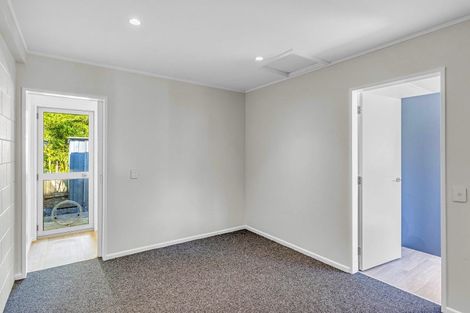 Photo of property in 2/32 Hurley Road, Paraparaumu Beach, Paraparaumu, 5032