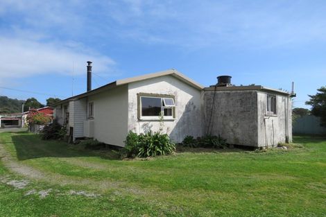 Photo of property in 17 Ives Street, Hector, 7822