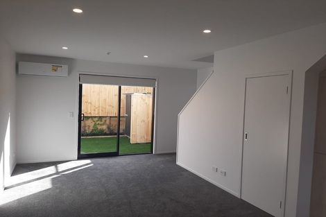 Photo of property in 9/21 Karamu Street, Te Atatu Peninsula, Auckland, 0610