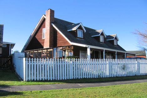 Photo of property in 32 Moyne Avenue, Milson, Palmerston North, 4414