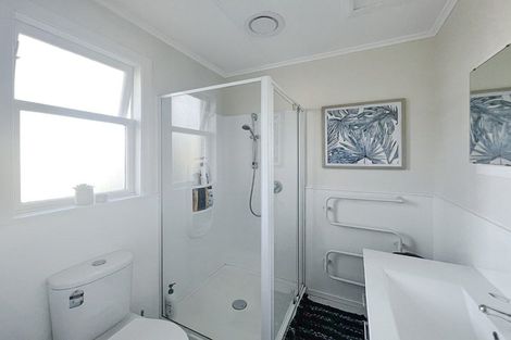 Photo of property in 2/106 Linton Street, West End, Palmerston North, 4410