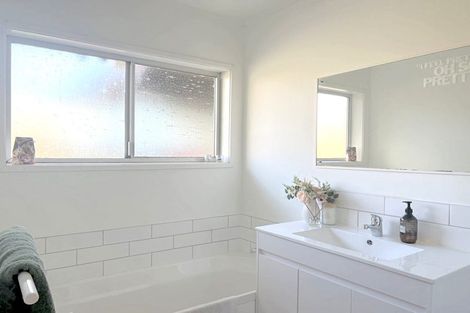 Photo of property in 1/16 Willoughby Avenue, Howick, Auckland, 2014