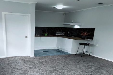 Photo of property in 76a Captain Scott Road, Glen Eden, Auckland, 0602