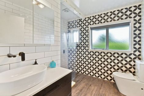 Photo of property in 5 Settlement Road, Papakura, 2110