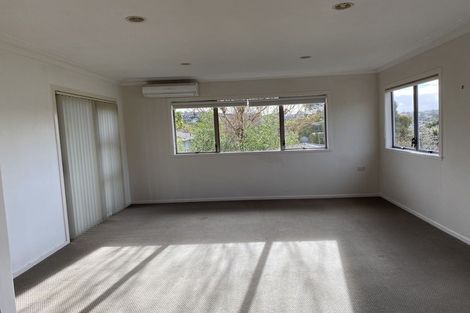 Photo of property in 4 Lynngate Place, Hillcrest, Auckland, 0627